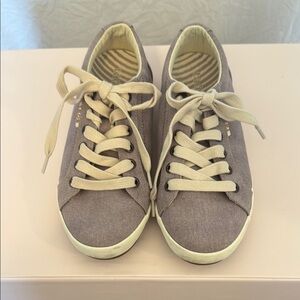Casual Gray Canvas Sneakers